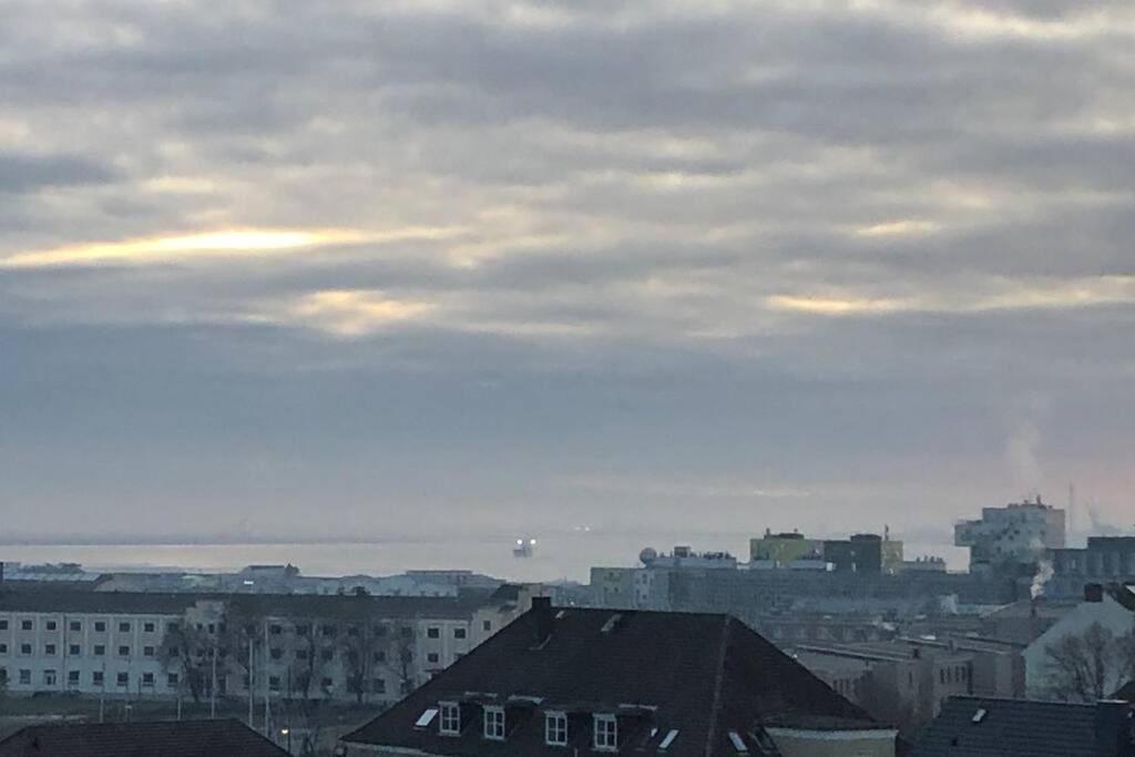 Yachtpanorama Weser Und Yachthafenblick 1 Zi 7Og بريمرهافن المظهر الخارجي الصورة